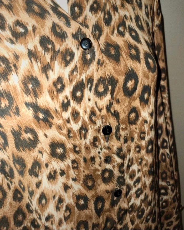 Chemise léopard 44/46 - photo numéro 4