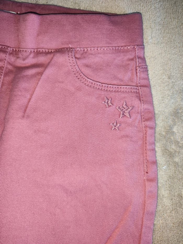 Pantalon neuf 7 ans - photo numéro 2