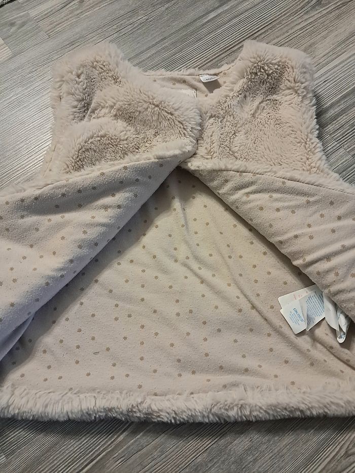 Gilet fausse fourrure fille 6 ans - photo numéro 3