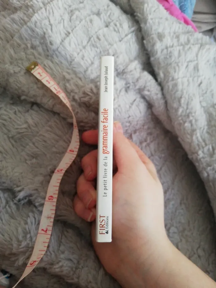 Livre pocket "le petit livre de la grammaire facile" - photo numéro 3