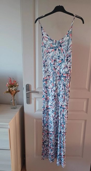 Magnifique robe longue femme floral blanc/bleu/rose