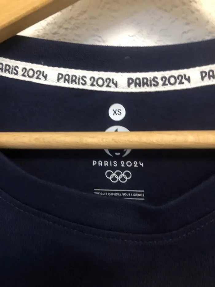 Tee-shirts Paris 2024 - photo numéro 4