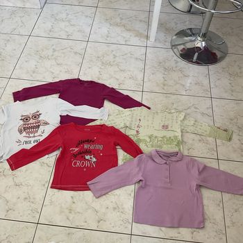 Lot de 5 t shirts manches longues taille 5 ans