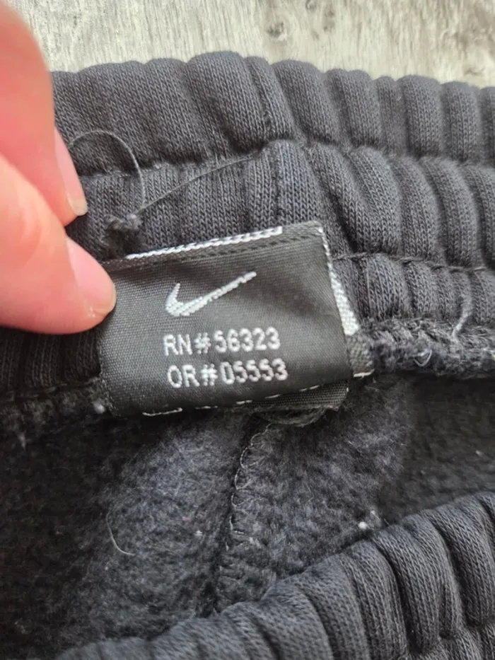 Pantalon jogging Nike enfant taille 12 ans - photo numéro 6