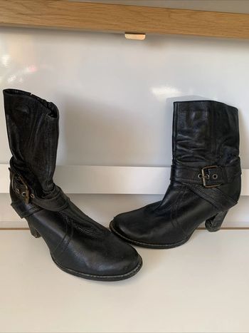 Chaussures Bottines En Cuir Noir P39