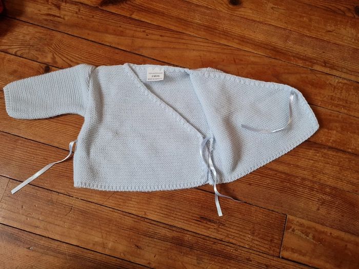 Brassière taille 3 mois - photo numéro 2