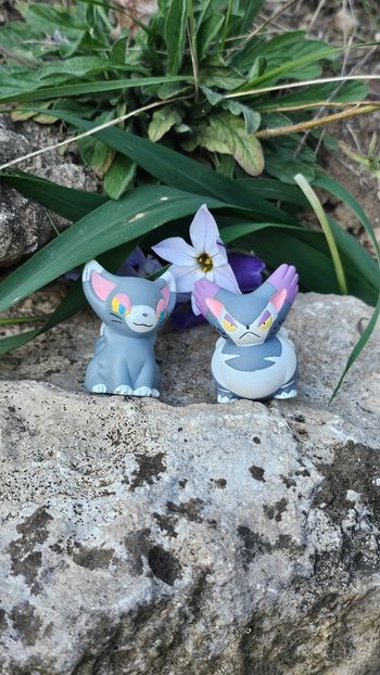 Super figurine Pokemon Nintendo finger puppet évolution archeomir chaglam chaffreux 