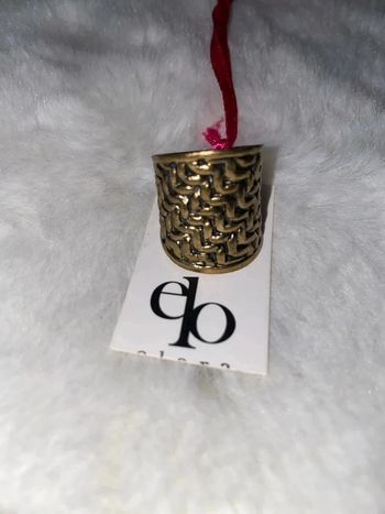 Jolie bague Elora neuve