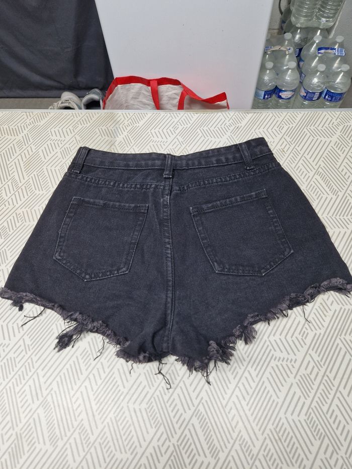 Shorts - photo numéro 2