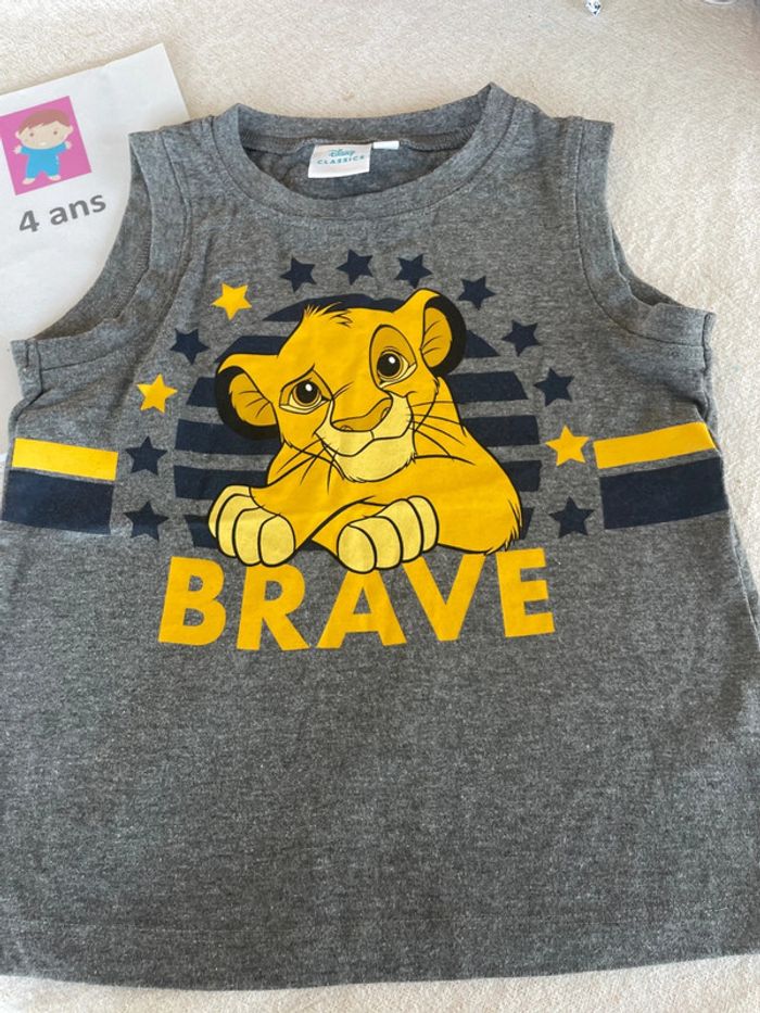 T-shirt Disney, le Roi Lion, quatre ans neuf - photo numéro 2