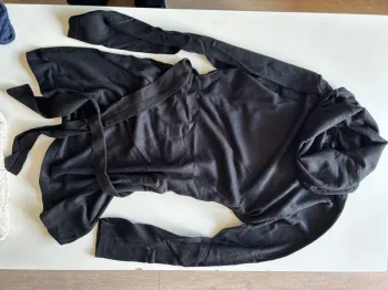 Robe noire en maille
