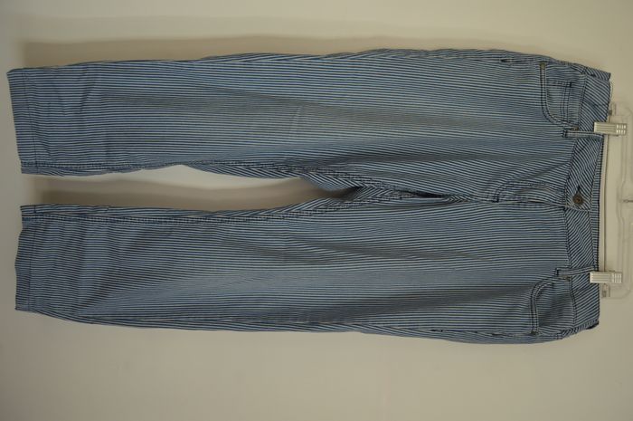 Pantalon rayé bleu BURTON coupe fuselée – Taille 42 (repris, convient plutôt 40)