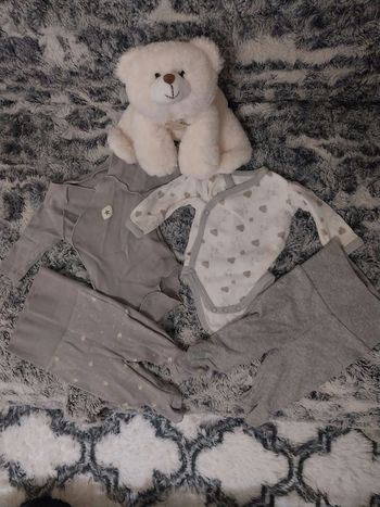 Lot vêtements 1 mois