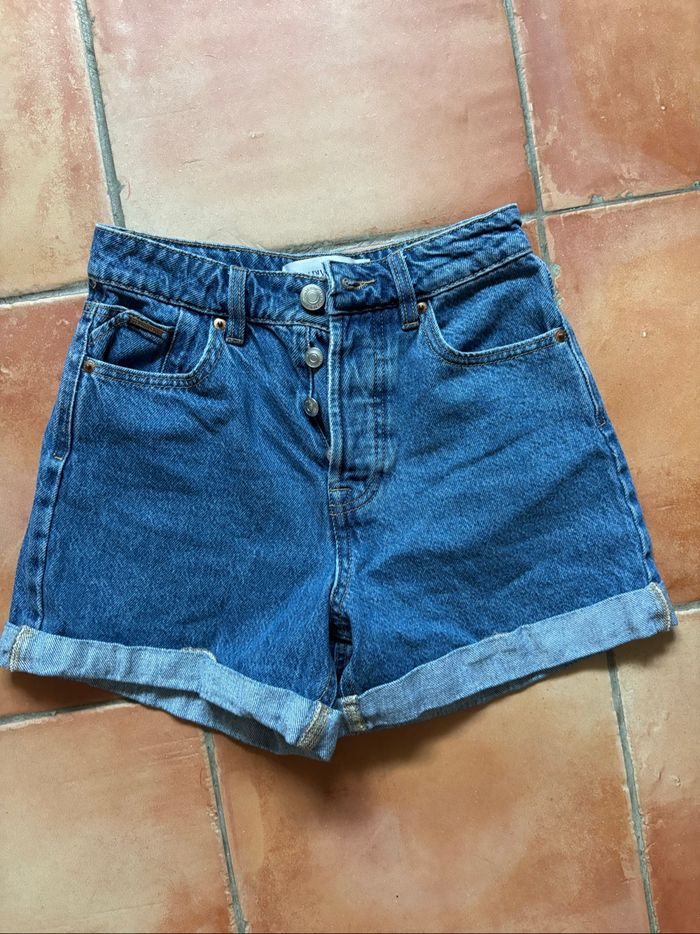 Short mom