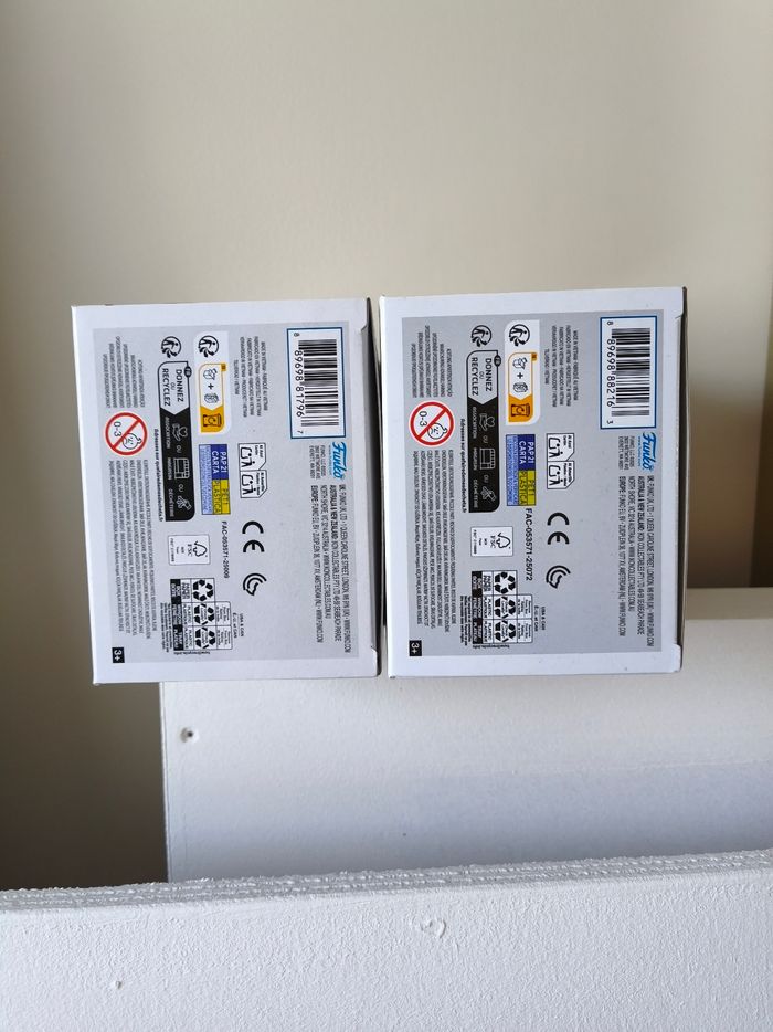 Funko pop spider-man 1500 & spider-gwen 1499 - photo numéro 6