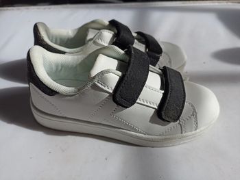 Basket blanche taille 30