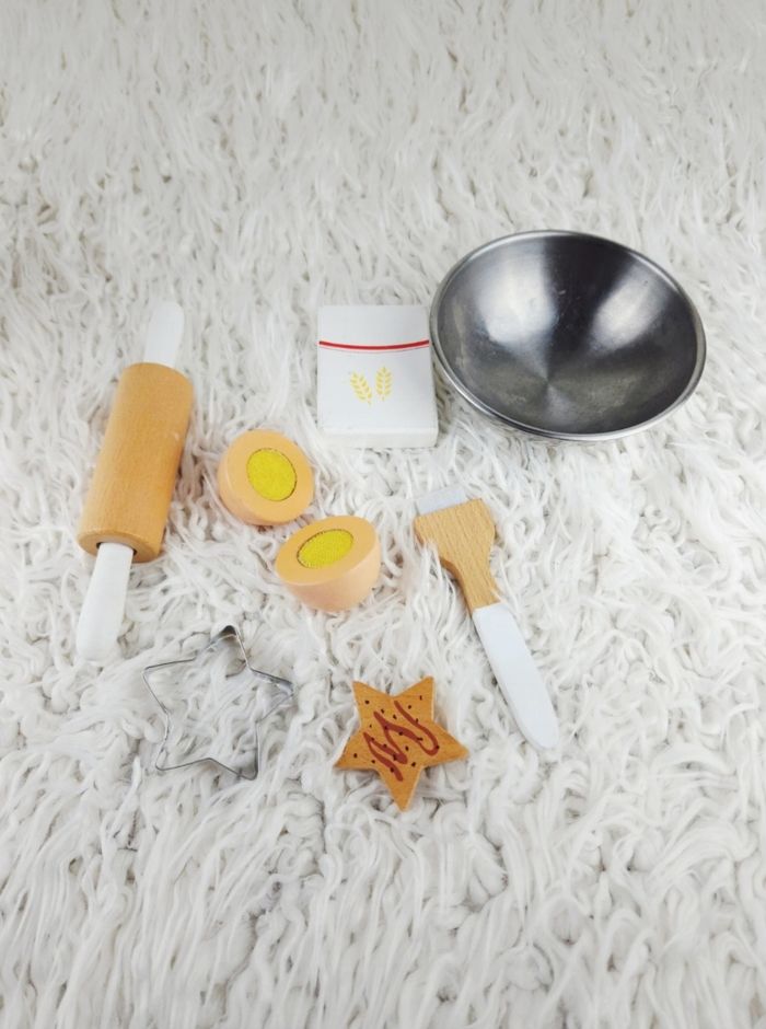 Robot batteur et ses accessoires en bois marque Vertbaudet 🎅 - photo numéro 7