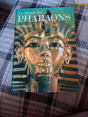 Le monde des pharaons