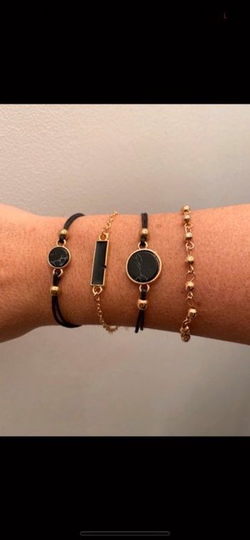 Lot de 4 bracelets