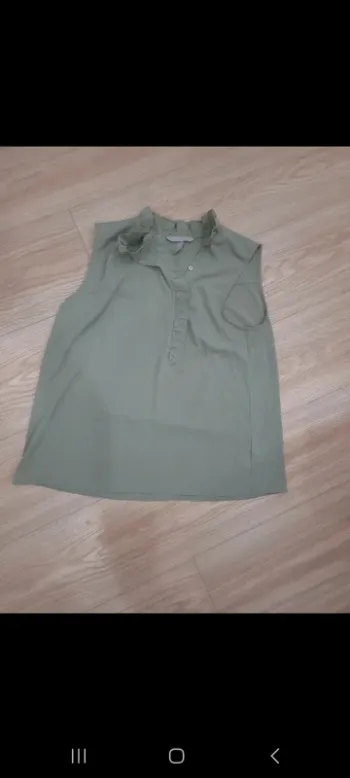 Blouse sans manches