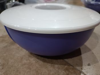 NEUF - Tupperware, bol 5L, couvercle et bouchon, diamètre 30 cm