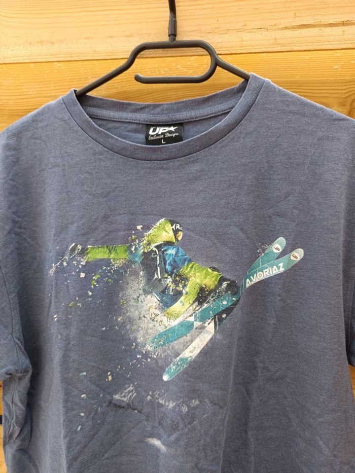 T-shirt taille L - photo numéro 2