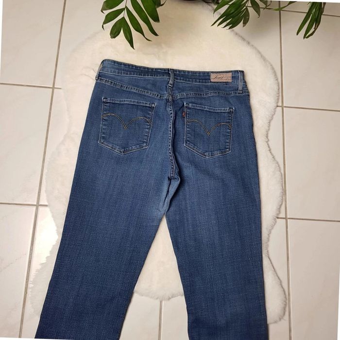 Jean Levi's Demi Curve Mid Rise Straight Bleu - photo numéro 6