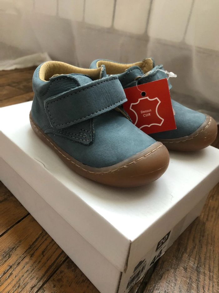 Chaussures premiers pas - pointure 20 - photo numéro 2