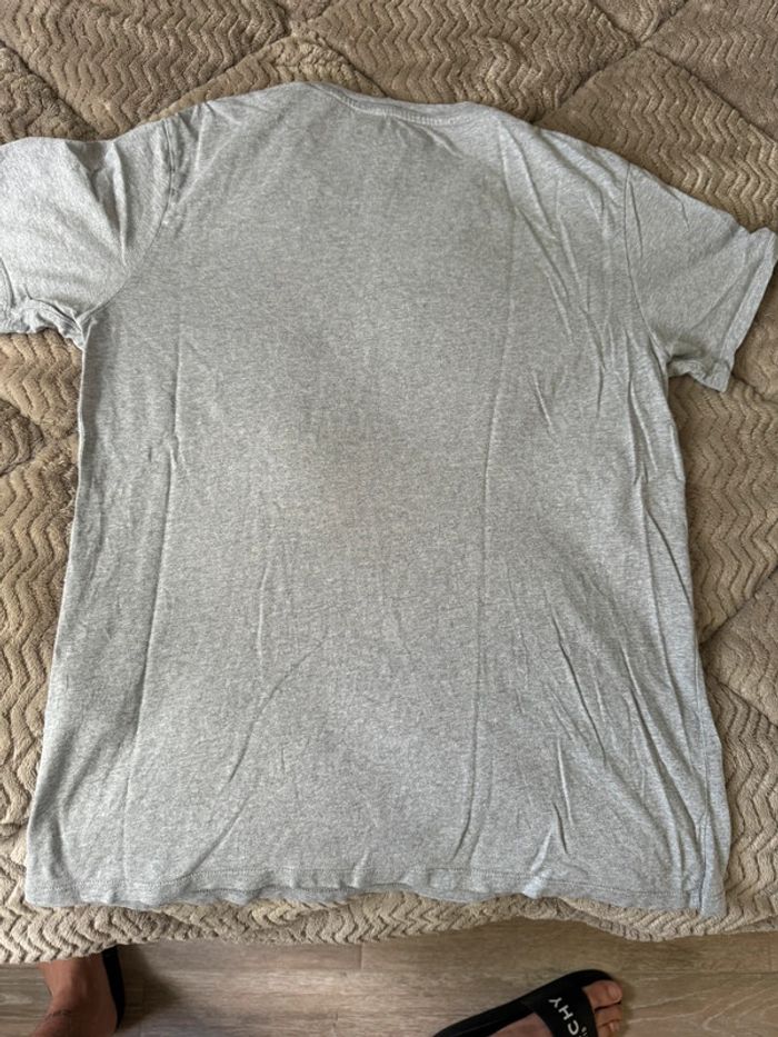 Tee-shirts Lévis taille m en bon état - photo numéro 5