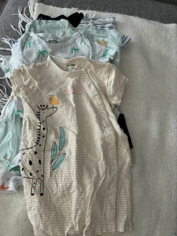 Lot de combinaison 6 mois manches courtes, Kiabi, tex