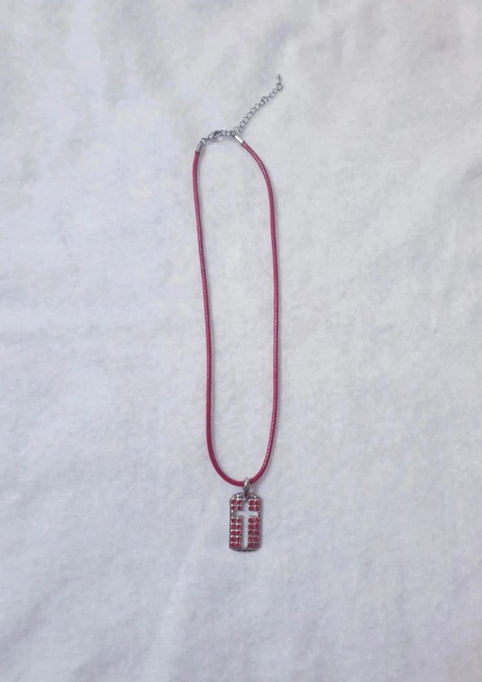 Magnifique collier pendentif croix