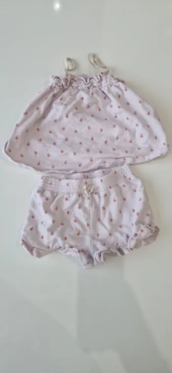Ensemble pomme kiabi 3 ans