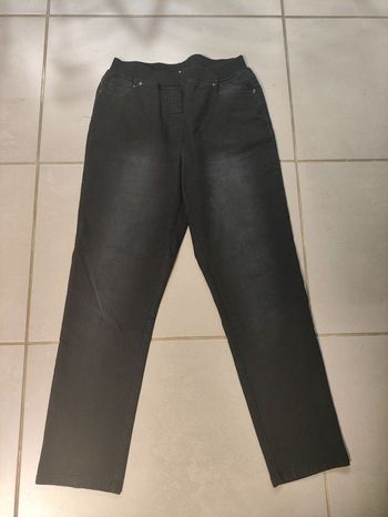 Pantalon noir femme taille 46 – Très bon état – Coupe droite, taille élastique