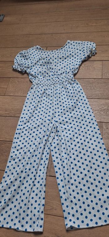 Très belle combinaison pantalon à pois