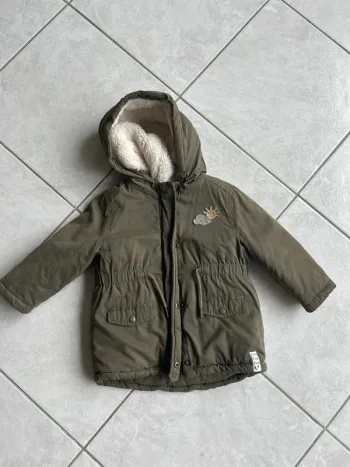 Veste kaki kiabi taille 24 mois