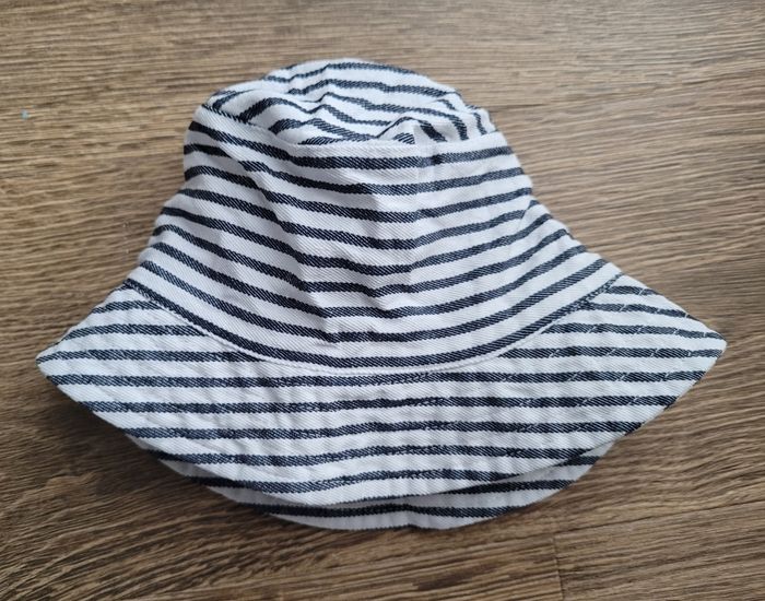 Chapeau neuf Kiabi 45 cm - photo numéro 2