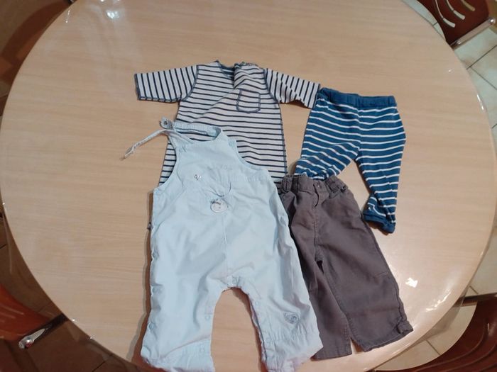 Lot salopette combinaison pantalons 12 mois