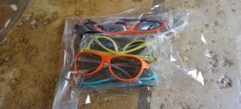 Lot de lunettes colorées