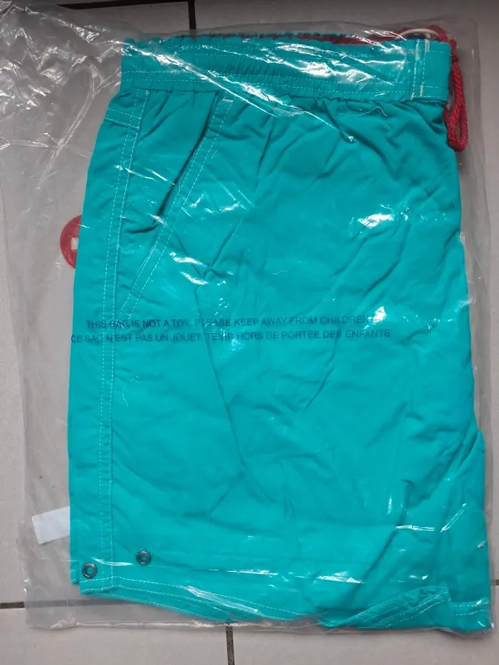 Short de bain homme taille XL Neuf - photo numéro 4