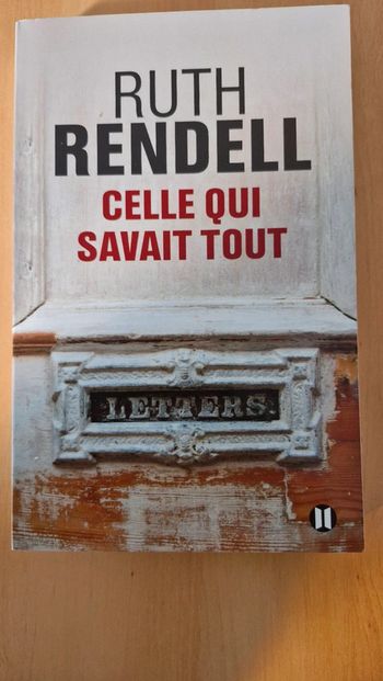 Celle qui savait tout de Ruth Rendell