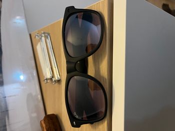 Paire de lunettes de solei Ray Ban