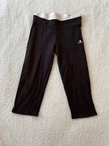 Legging pantalon de sport pantacourt noir blanc Domyos