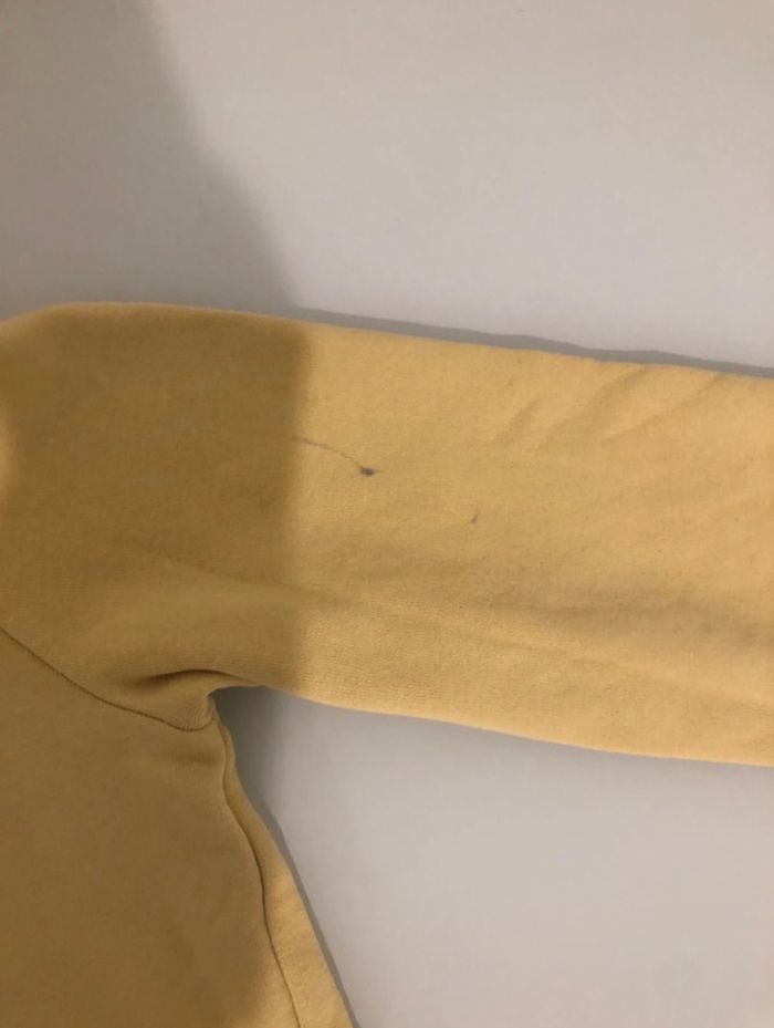 Pull Mickey 8/9 ans - photo numéro 6