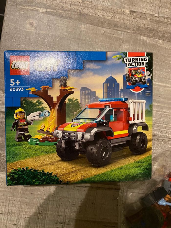 Lego pompiers 60393 et 30585 neuf lot - photo numéro 2