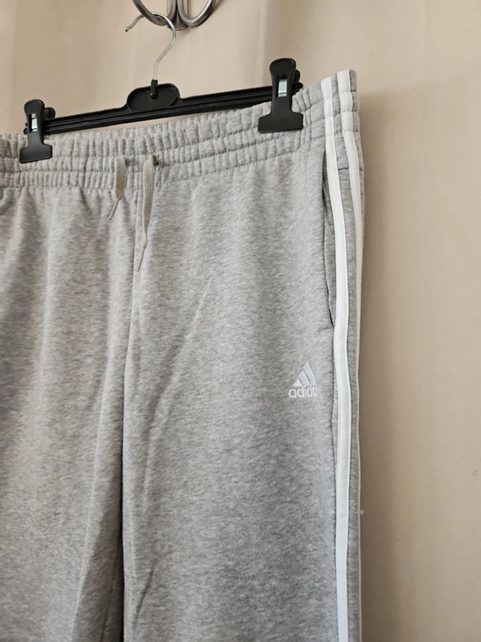 Jogging Adidas quasi neuf - photo numéro 2