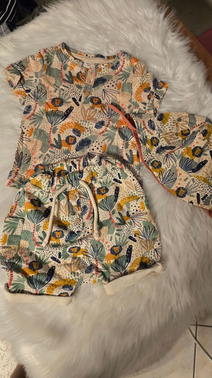 Neufs (non portés ) 💙😍ensemble teeshirt mc ,short et Bob 18mois Garçon 💙🥰