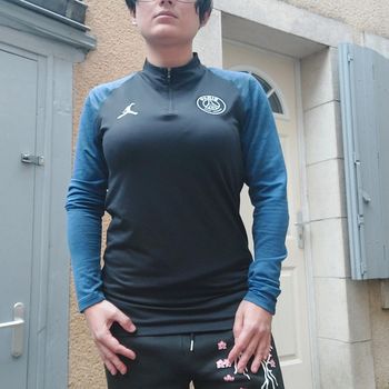 Magnifique maillot de sport S