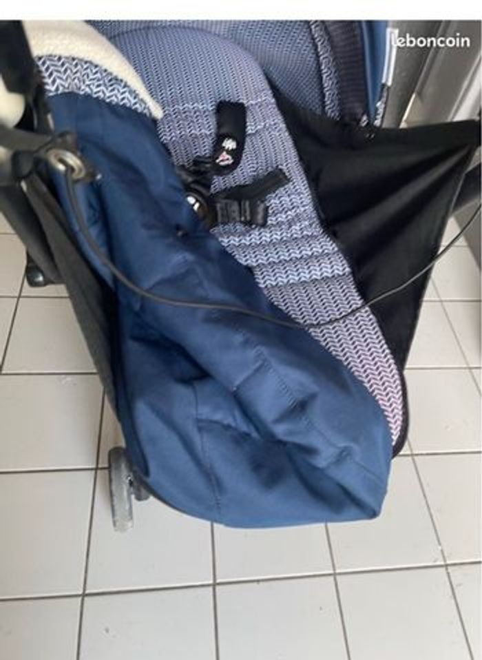 Poussette Yoyo et pack 0+ air france - photo numéro 3