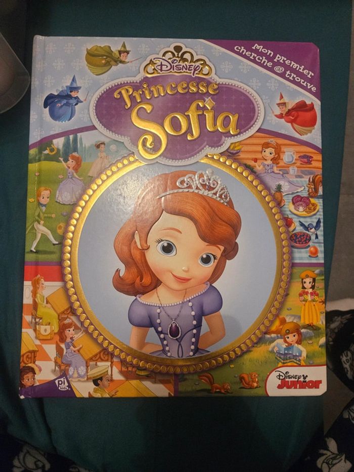 Livre cherche et trouve Sofia