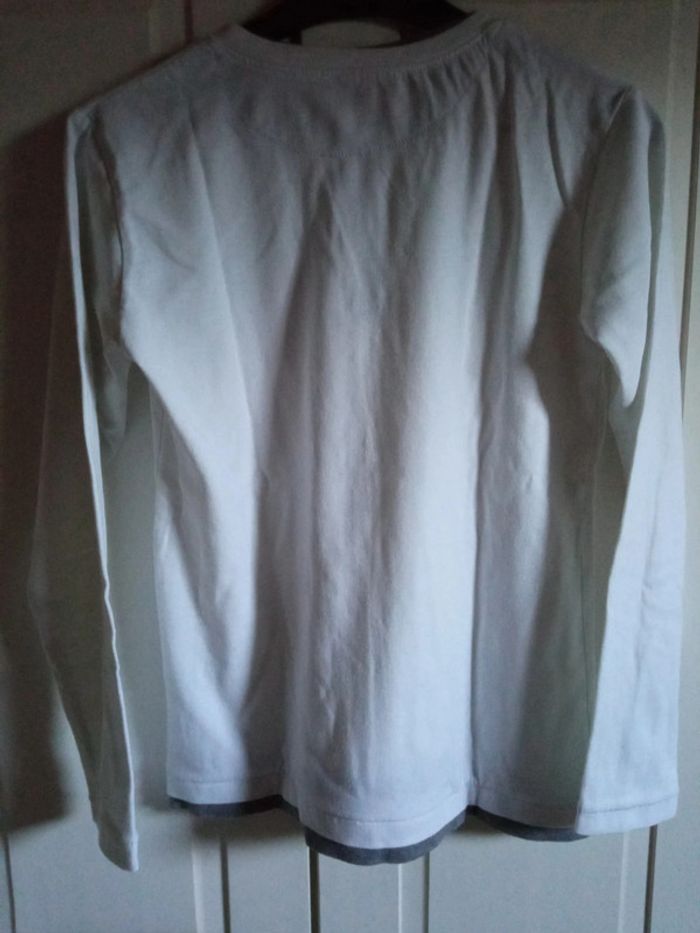 Tee shirt manches longues 9/10 ans - photo numéro 2